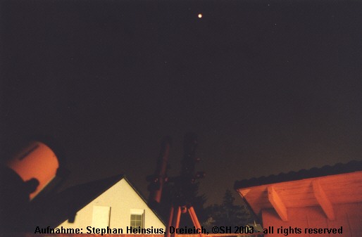 Mondfinsternis 2003 - Teleskope während der Totalität