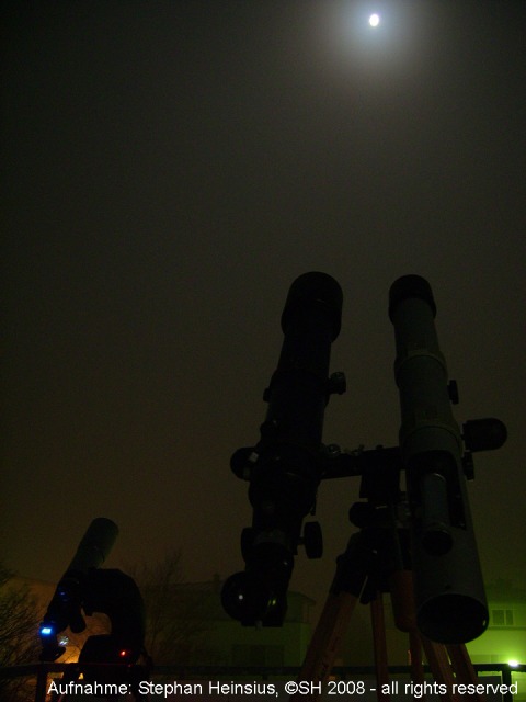 Mondfinsternis und Teleskope